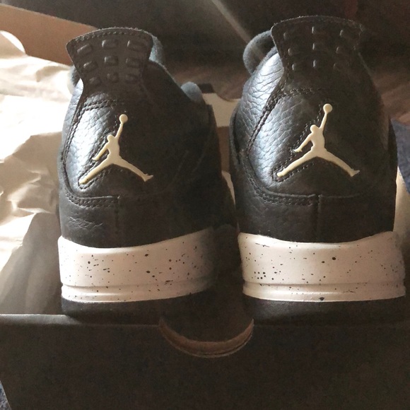 NIB NIKE AIR JORDAN 4 IV RETRO “OREO” 4.5Y 6 Women - Picture 2 of 8